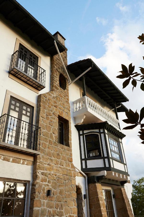 Boutique Hotel Mendi Argia San Sebastián Esterno foto